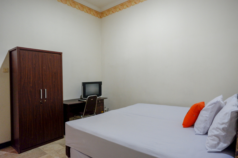 Bedroom 3, KoolKost near Kawasan Simpang Lima Semarang, Semarang