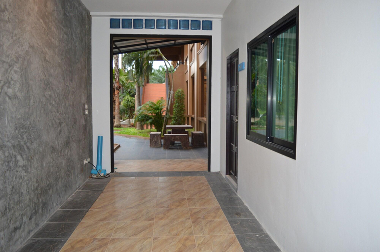 Public Area 2, B Square Hotel, Khanom