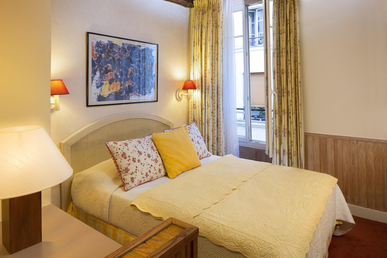 Bedroom 4, Hotel Du Cygne, Paris