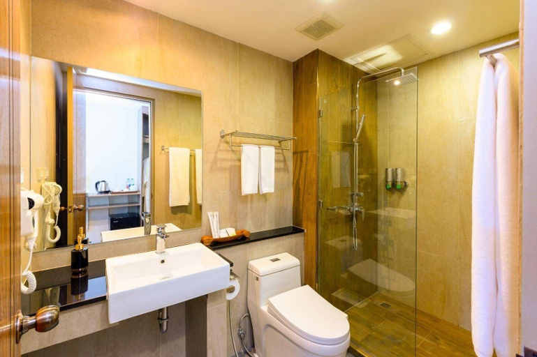 Bathroom 4, Bedever Bangkok Boutique Hotel, Wattana