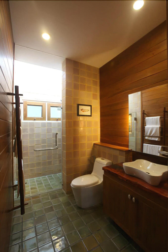 Bathroom 4, Chiangkham Luang Resort, Chiang Dao