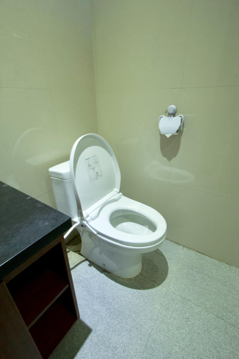 Bathroom 5, Pondok Adi Jimbaran, Badung