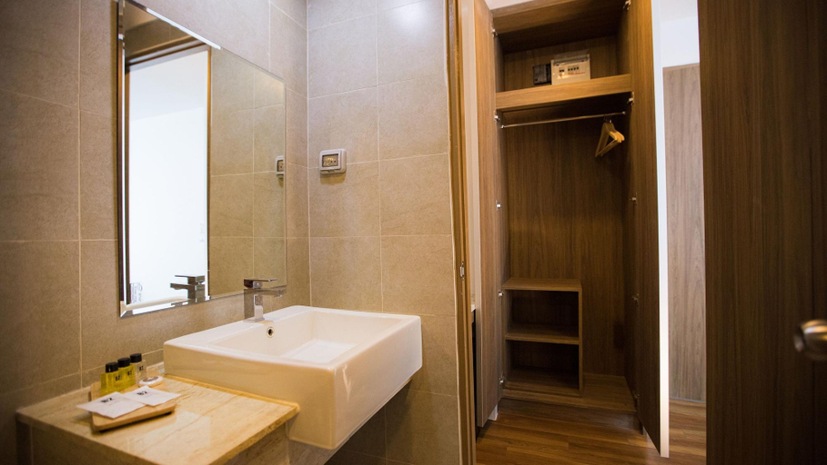 Bathroom 4, B2 Phitsanulok Premier Hotel, Muang Phitsanulok