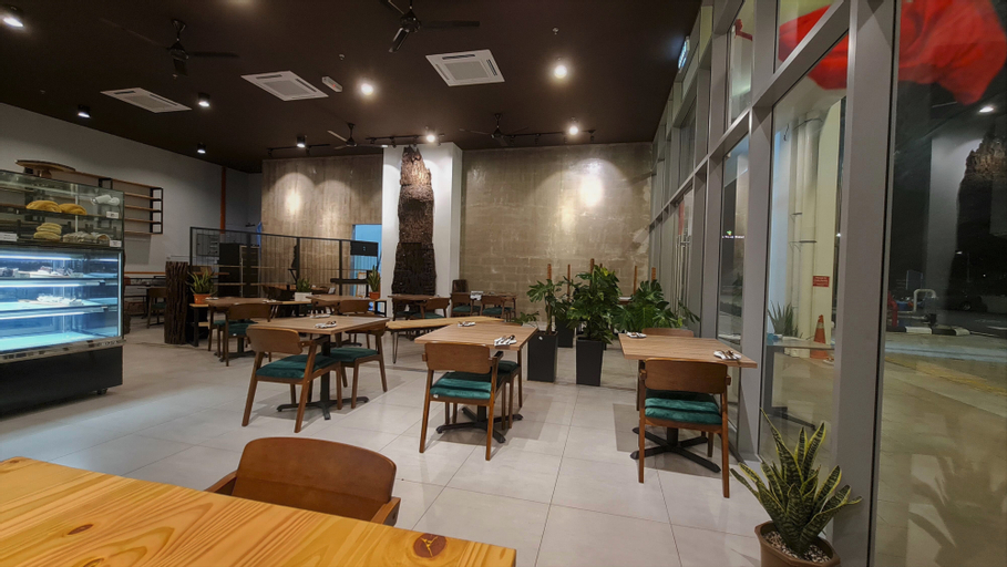 Food & Drinks 4, Swan Garden Resort Hotel, Malacca City