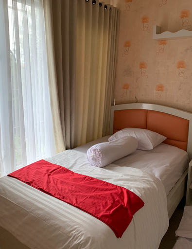 Platinum Setramurni Guest House Bandung 3BR 6-Paxs, Bandung