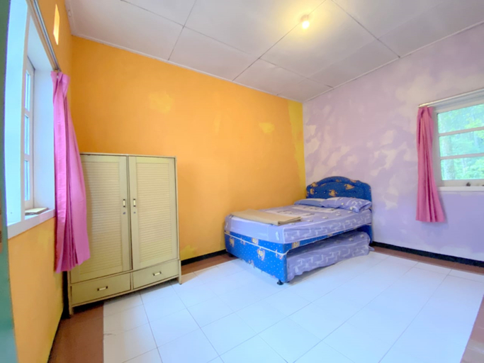 Bedroom 5, Villa Batuque Songgoriti 5 Managed by Pomah, Malang