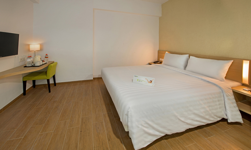 Whiz Prime Hotel Pajajaran Bogor - Tap to explore photos