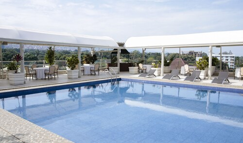 Le Panoramique Hotel by Celexon, Roherero