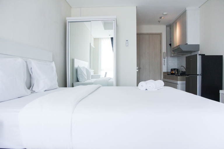Bedroom 3, Central Jakarta Minimalist Studio Apartment at Elpis Residence By Travelio, Jakarta Pusat