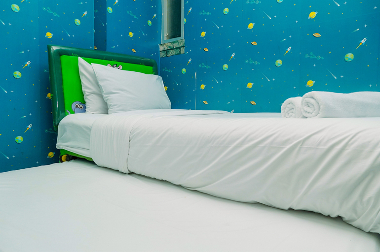 Bedroom 3, Cozy 2BR @ Sentra Timur Residence Apartment By Travelio, East Jakarta