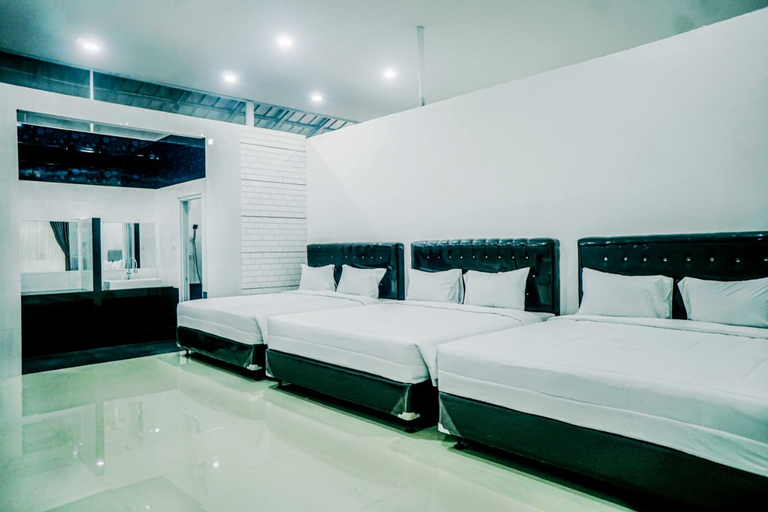 Bedroom 3, Kebunsu Bogor - Grand Villa 8 Bedrooms, Bogor