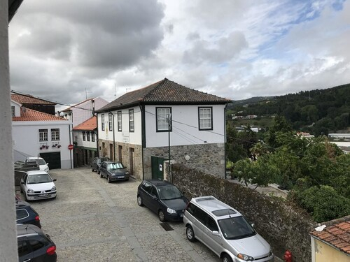 house with 3 bedrooms in lamego, with wonderful city view and wifi, Lamego