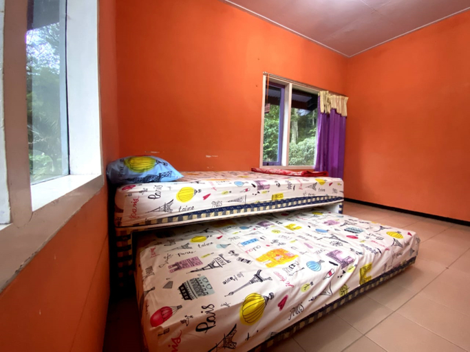 Bedroom 5, Villa Batuque Songgoriti 7 managed by Pomah, Malang