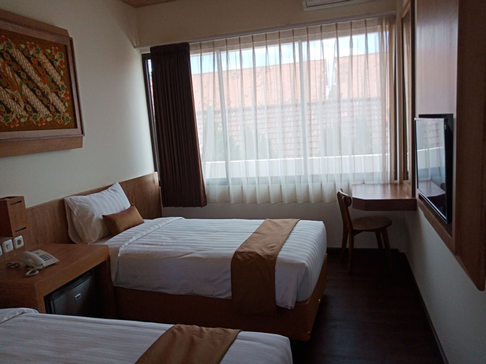 Bedroom 12