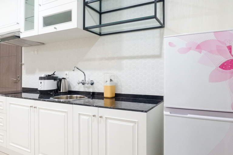 Others 4, Spacious 1BR Apartment at Praxis By Travelio, Surabaya