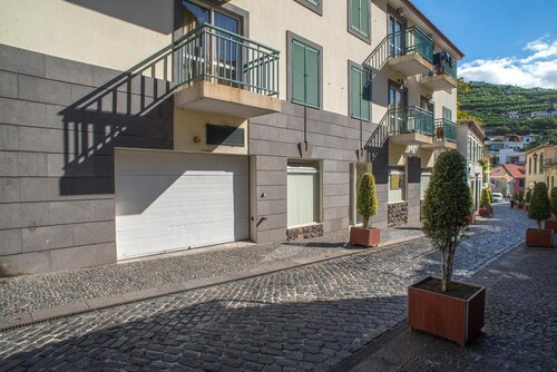 apartment with 2 bedrooms in câmara de lobos, with wonderful sea view, balcon..., Câmara de Lobos