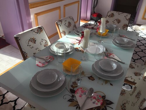 Beyzade VIP 1, Merkez