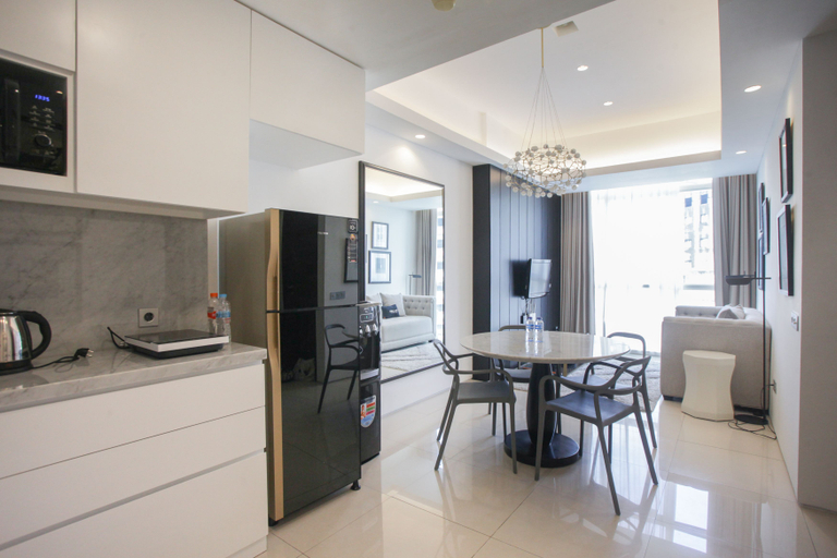 Premium 2BR Apartment near Marvell City Mall at The Linden By Travelio - Others