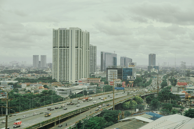 Exterior & Views 5, Elegant Studio at West Vista Apartment with City View By Travelio, West Jakarta