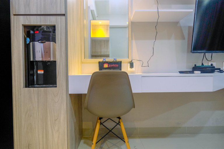 Others 3, Homey and Warm Studio Apartment Oasis Cikarang By Travelio, Cikarang