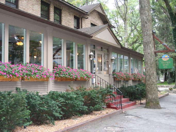 Exterior & Views 1, Duneland Beach Inn, LaPorte