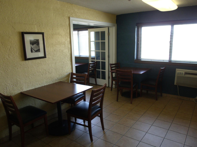 Public Area 2, Relax Inn, Scott