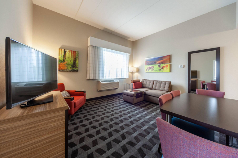 Public Area 2, TownePlace Suites by Marriott Front Royal, Warren