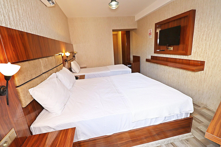 Bedroom 3, Marina Hotel, Konak