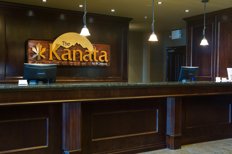 Public Area 2, The Kanata Inn Fort Saskatchewan, Division No. 11
