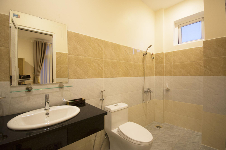 Bathroom 4, Kim Huong Quang Hotel, Phú Quốc