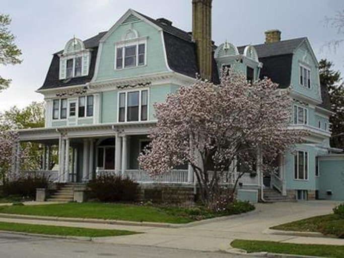 Exterior & Views 1, Christmas House Bed and Breakfast, Racine