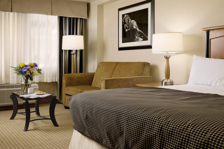 Bedroom 3, Hollywood Casino & Hotel, Dearborn