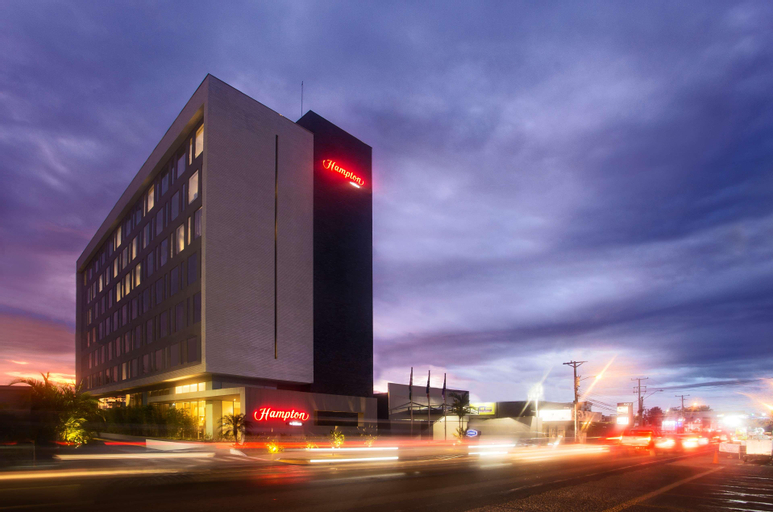 Hampton by Hilton David, David
