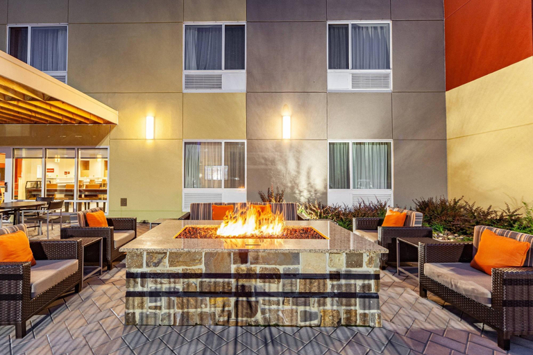 Public Area 2, TownePlace Suites by Marriott Front Royal, Warren