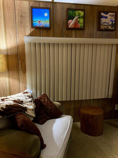 Public Area, Hannon House, Ravalli