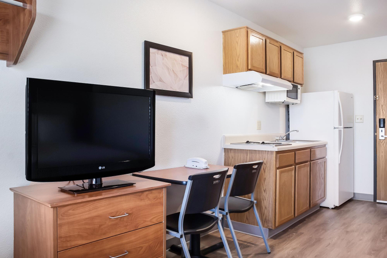 Bedroom 3, WoodSpring Suites Denton, Denton