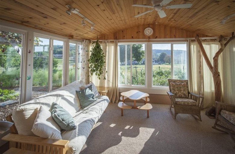 Public Area 3, Frush Farm Bed & Breakfast, Berks