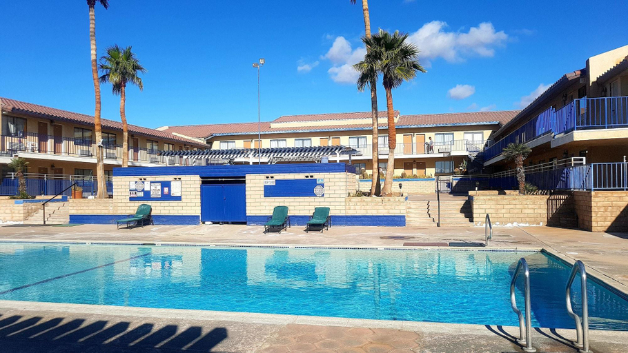 Sport & Beauty 1, Desert Rain Spa Hotel, Riverside