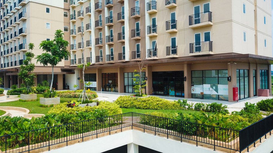 Exterior & Views 19