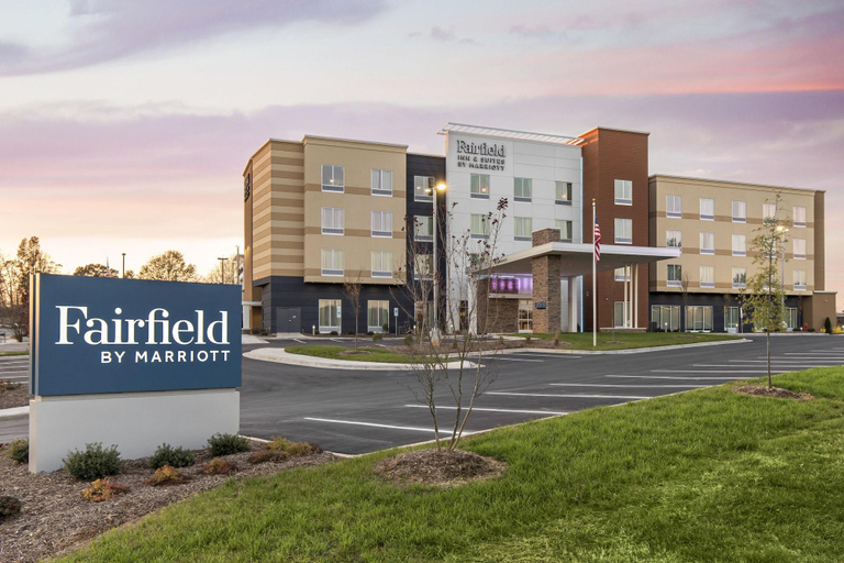 Exterior & Views 2, Fairfield Inn & Suites by Marriott Mebane, Alamance