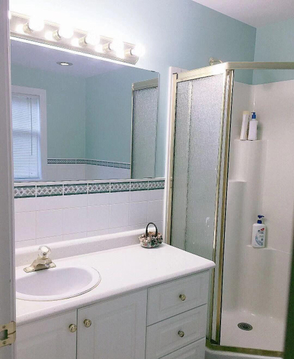 Bathroom 4, Lovely Room, Halifax