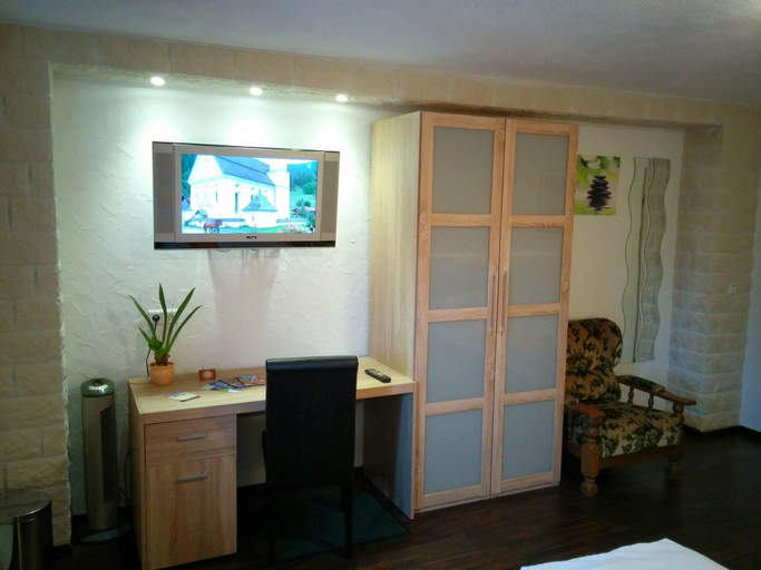Public Area 2, Europa Pension zum grünen Baum, Ortenaukreis