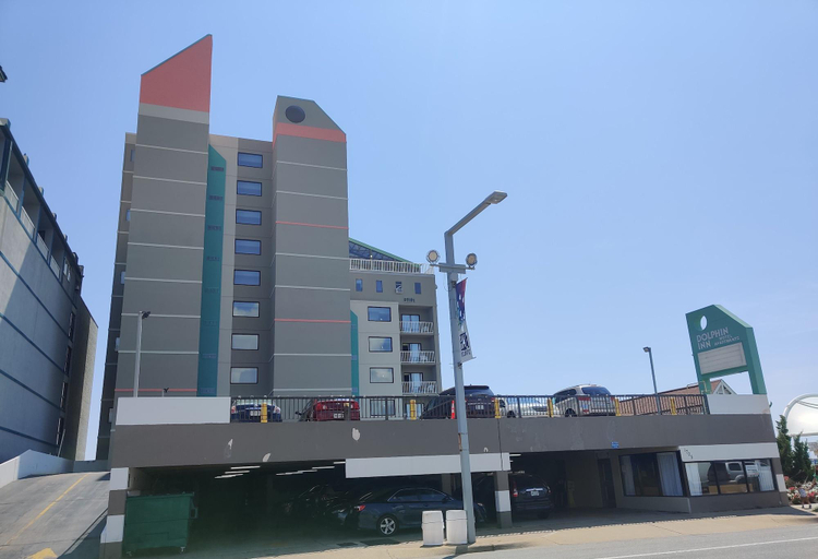 Exterior & Views 1, The Dolphin Inn, Virginia Beach