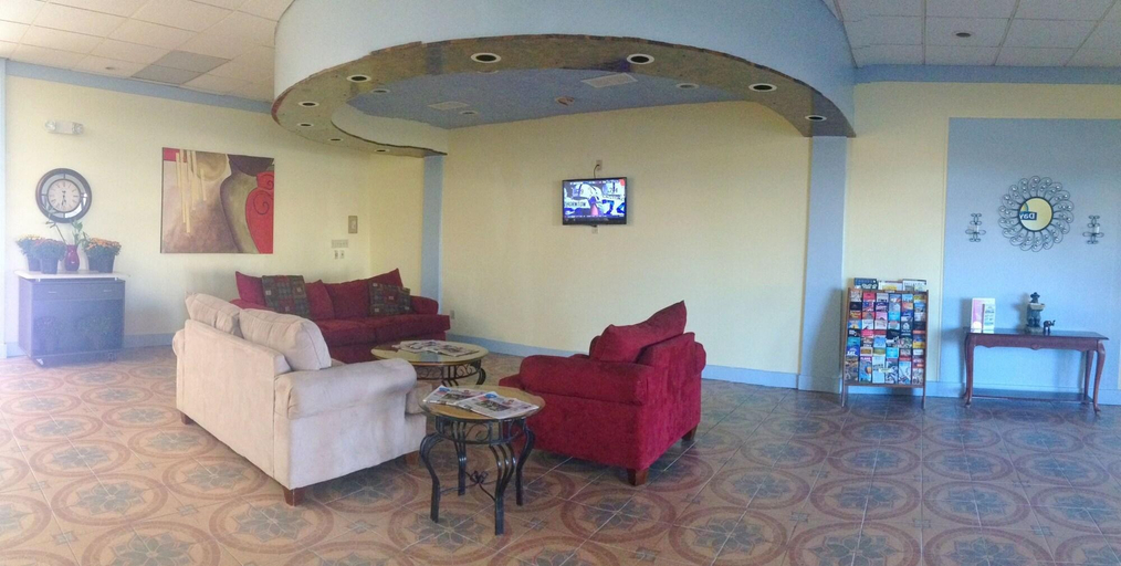 Public Area, Executive Inn, Titus
