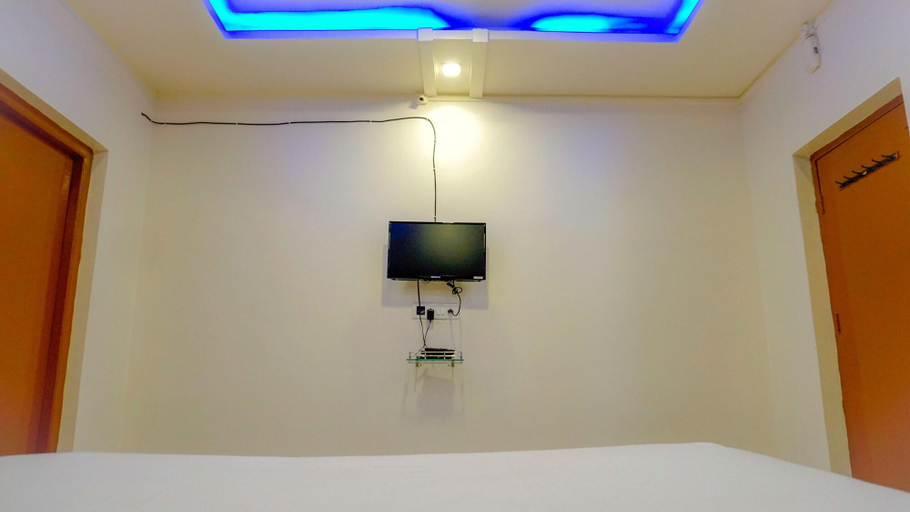 Public Area 2, Hotel Silver Inn, Satara