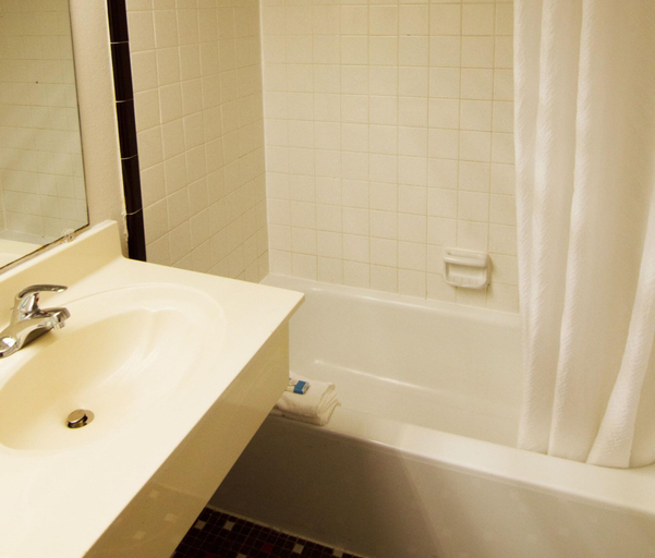 Bathroom 3, Ocean Inn, Horry