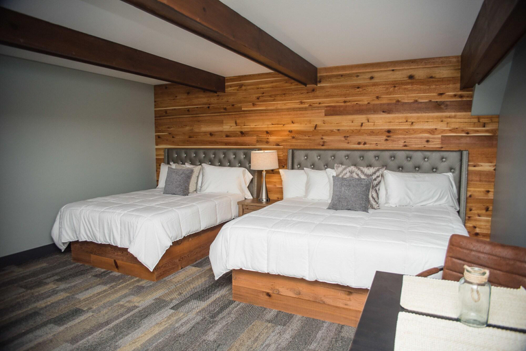 Bedroom 2, The Brewery Lodge Hotel, LaPorte