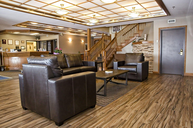 Public Area 2, Lakeview Inns & Suites - Brandon, Division No. 7
