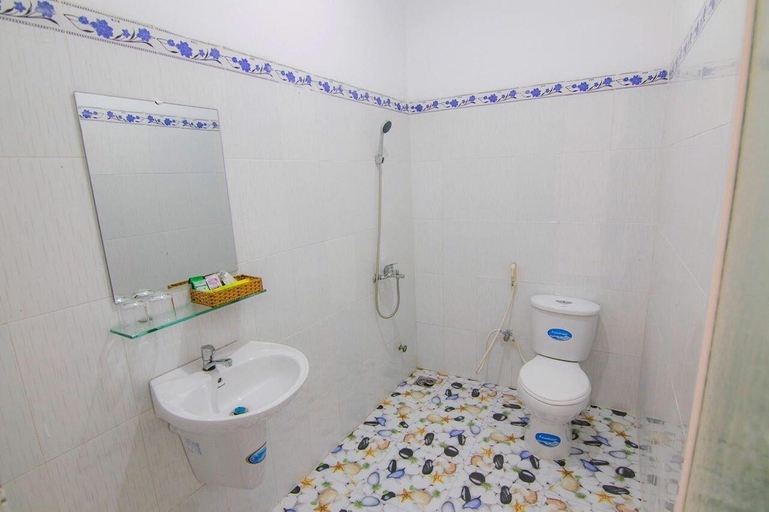 Bathroom, Thanh Binh Hotel, Vũng Tàu