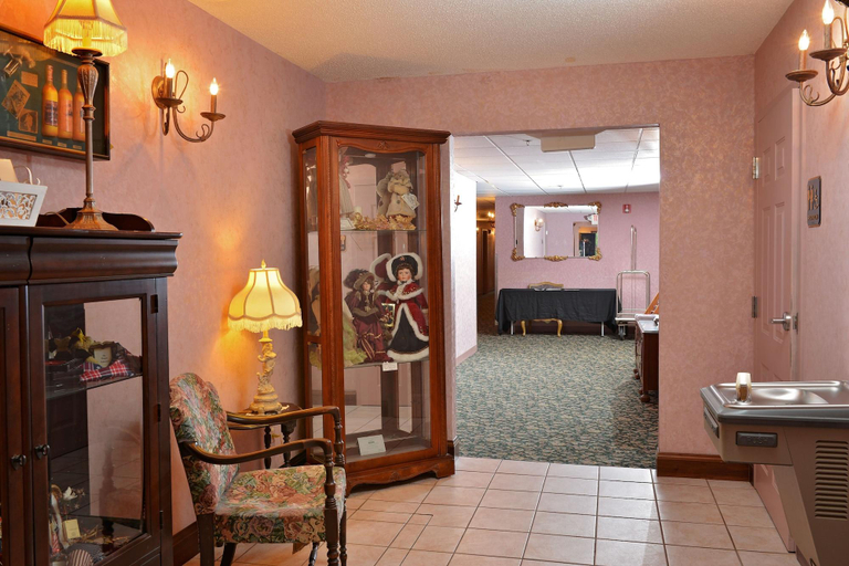 Public Area, Our Guest Inn and Suites - Downtown, Ottawa